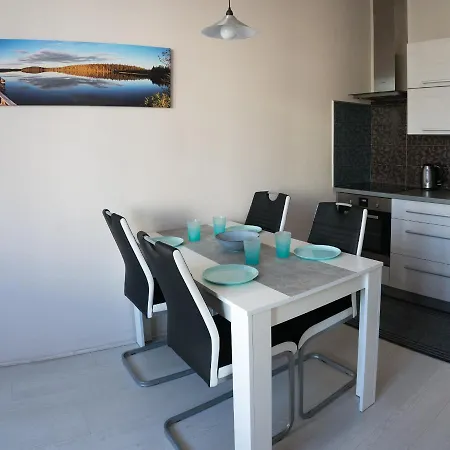 Trida Miru Apartman *